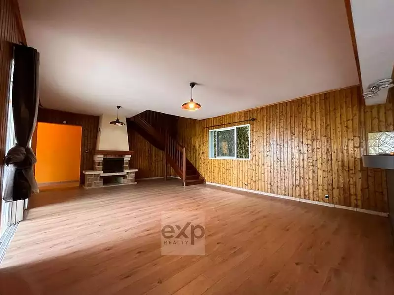 Maison, 230 m²