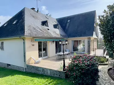 Maison, 257 m²