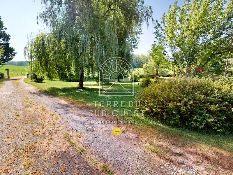 Maison, 319 m²