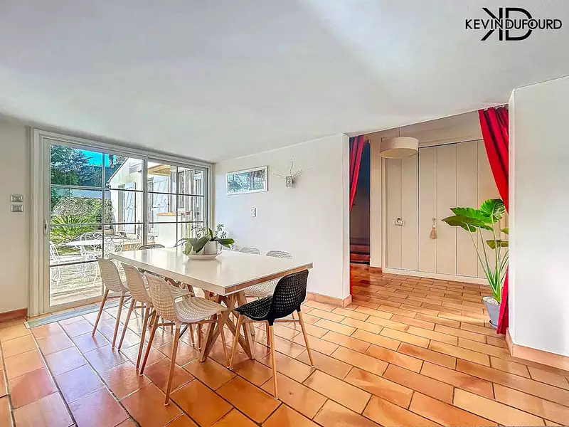 Maison, 285 m²