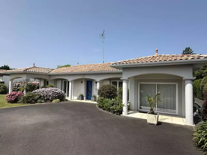 Maison, 165 m²