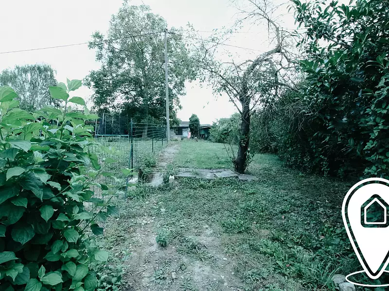 Terrain, 679 m²