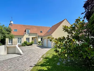 Maison, 260 m²