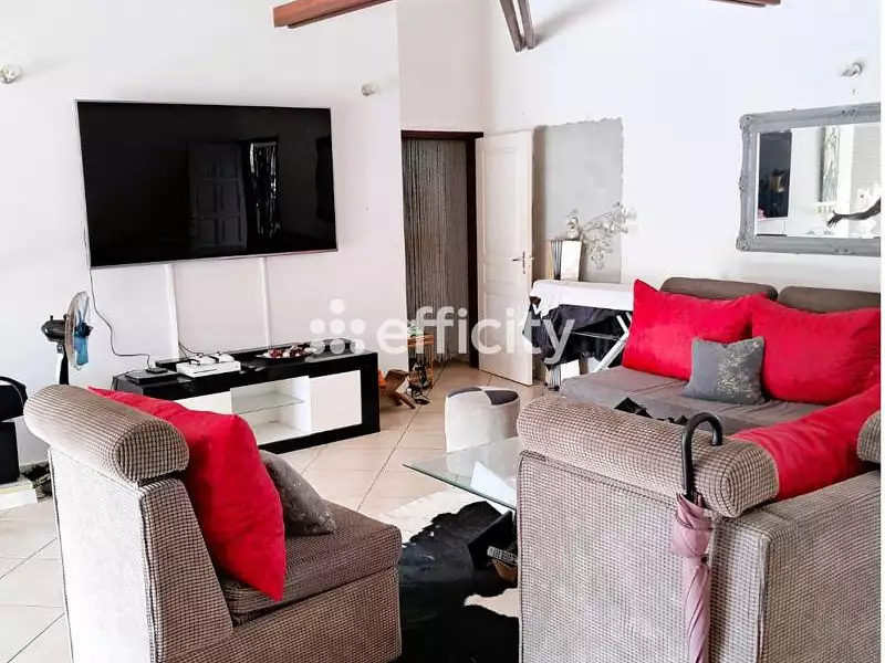 Maison, 168 m²