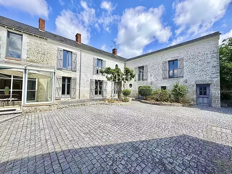 Maison, 250 m²