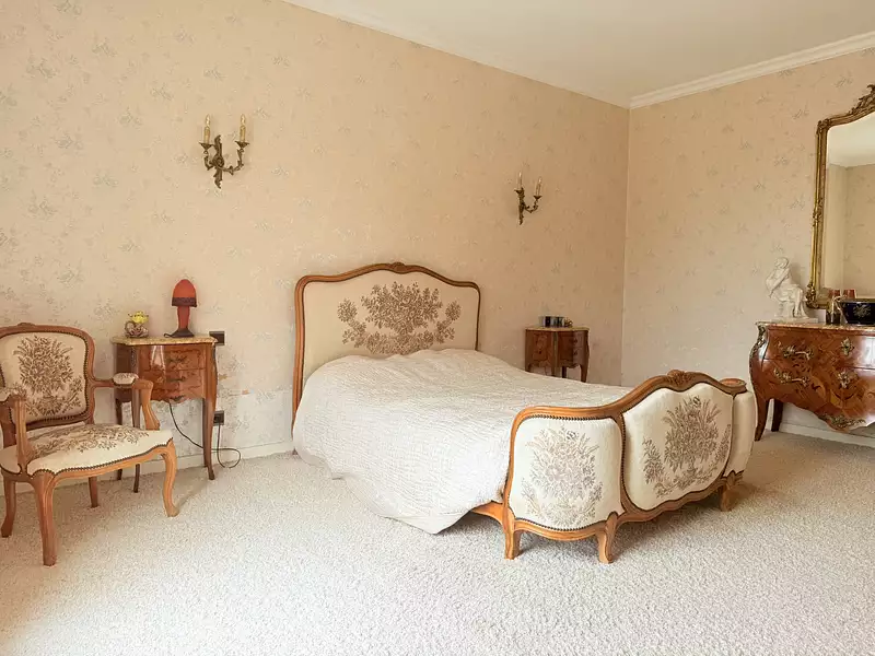 Maison, 245 m²