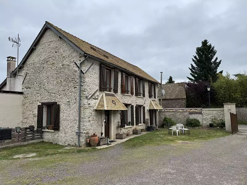 Maison, 280 m²