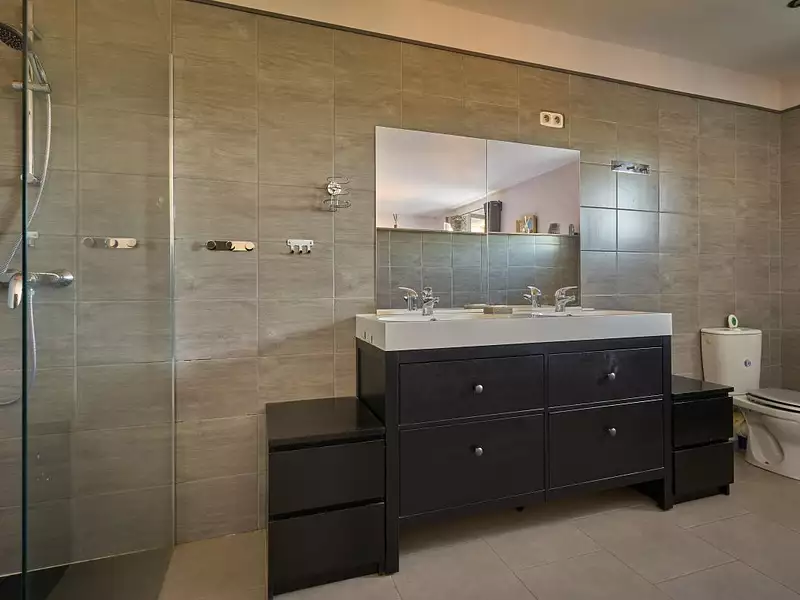Maison, 220 m²