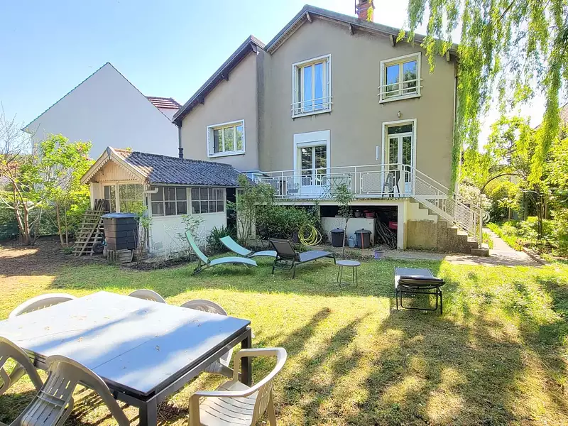 Maison, 230 m²