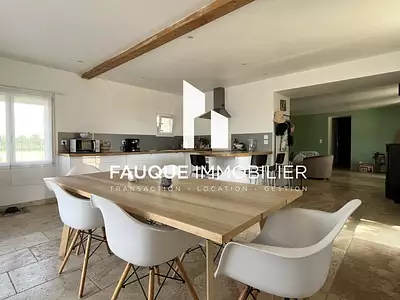 Maison, 153 m²