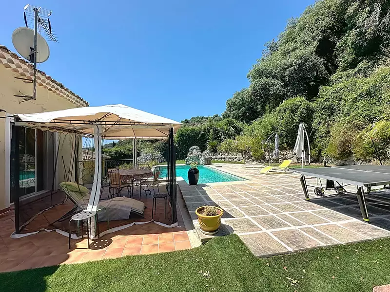 Maison, 330 m²