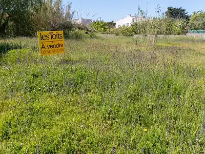 Terrain, 1 370 m²