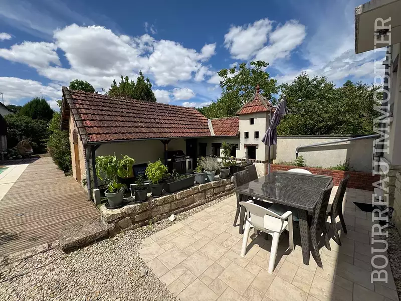 Maison, 251 m²