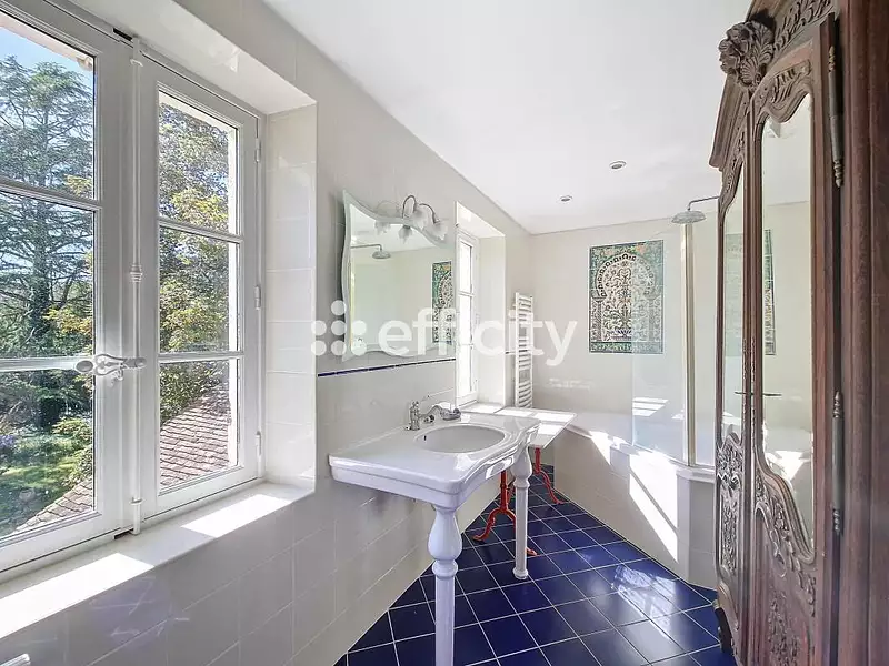 Maison, 220 m²