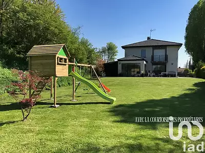 Maison, 195 m²
