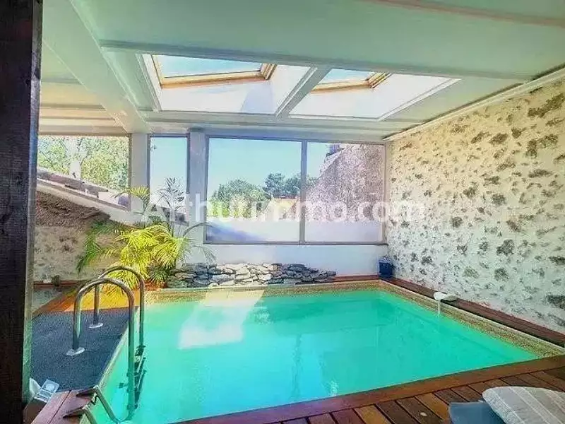 Maison, 208 m²