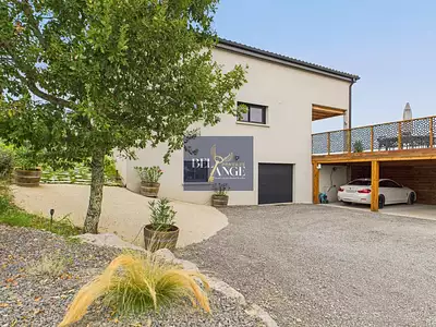 Maison, 180,8 m²