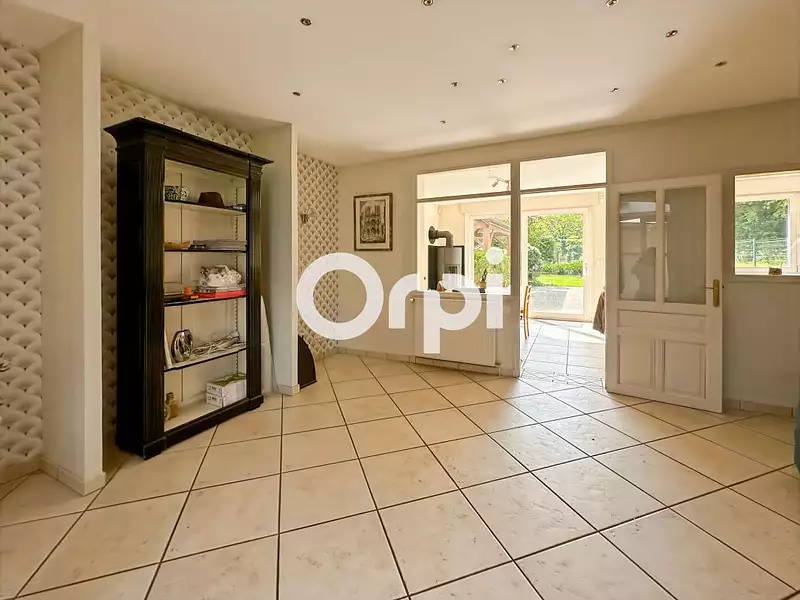Maison, 245 m²