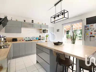 Maison, 167 m²