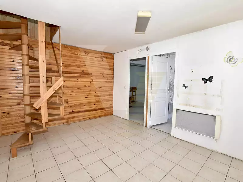 Maison, 320,16 m²