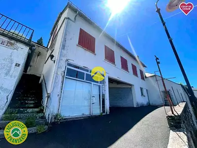Maison, 196 m²