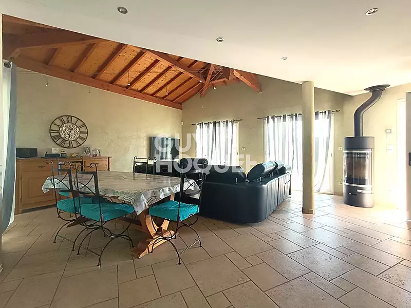 Maison, 183 m²