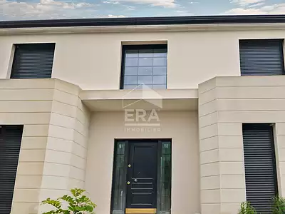 Maison, 200 m²