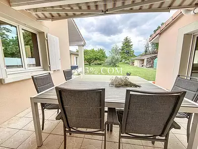 Maison, 268 m²