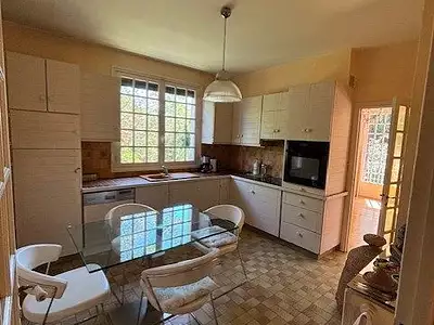 Maison, 187 m²