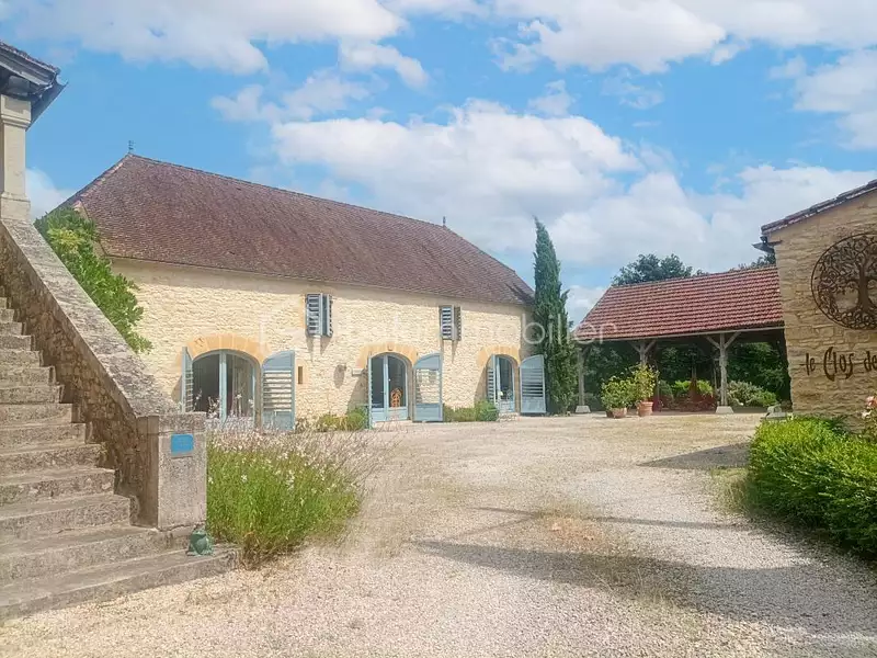 Maison, 361 m²