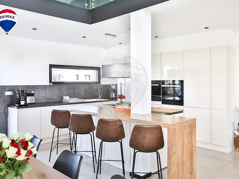Maison, 348 m²