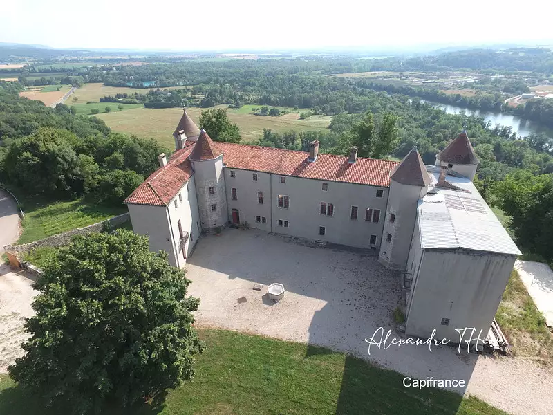 Maison, 1 500 m²