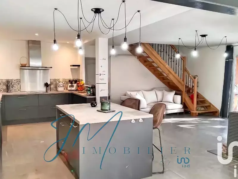 Maison, 169 m²