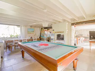 Maison, 275 m²