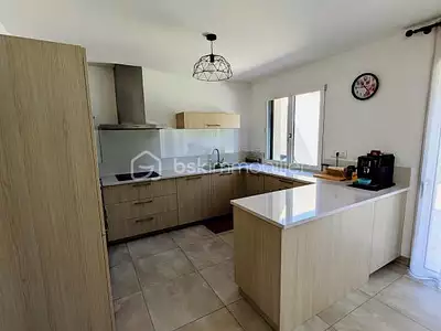 Maison, 143 m²