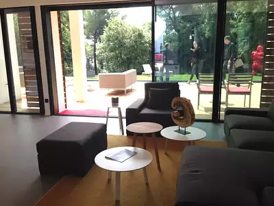 Maison, 953,7 m²