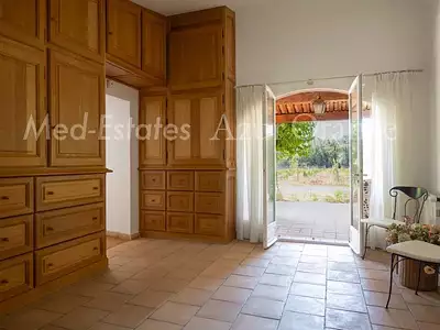 Maison, 565 m²
