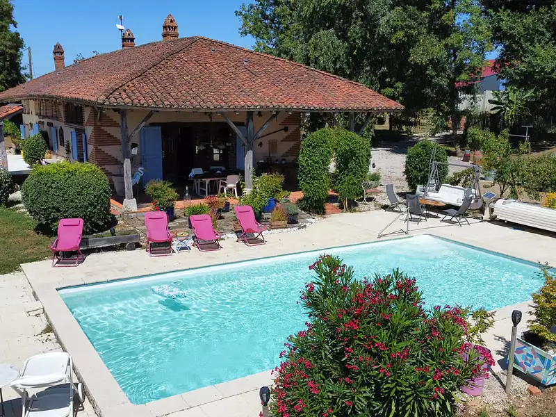 Maison, 240 m²