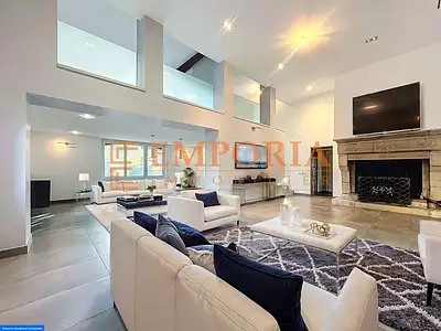 Maison, 345 m²
