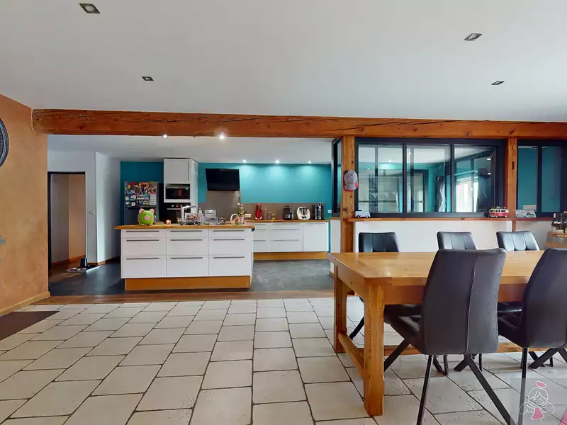 Maison, 234 m²
