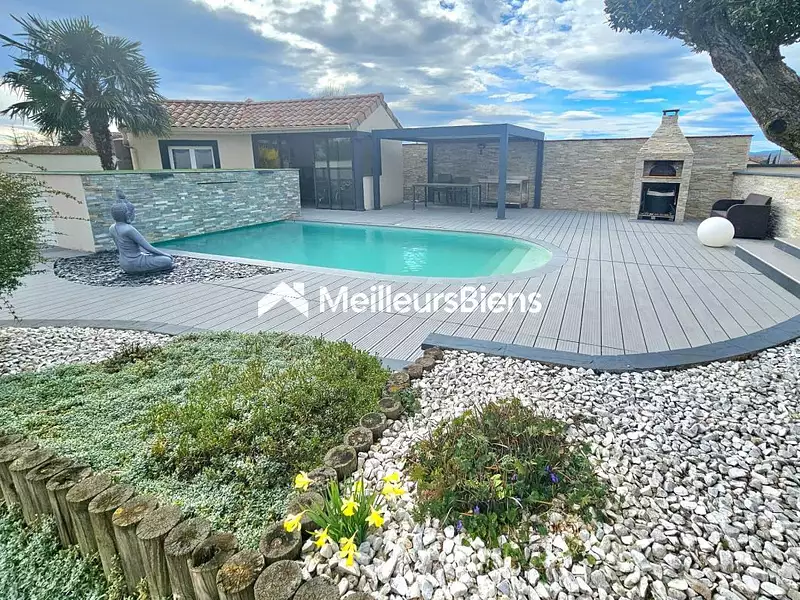 Maison, 179 m²