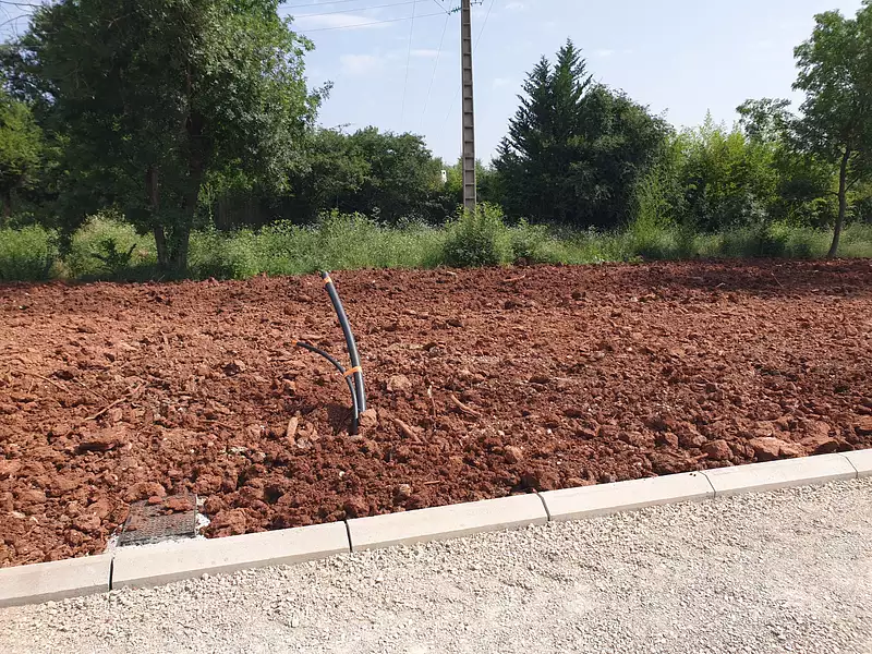 Terrain, 300 m²