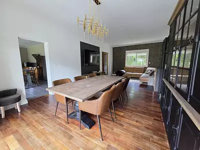 Maison, 196 m²