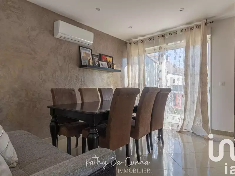 Maison, 93 m²
