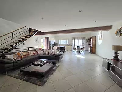 Maison, 229 m²
