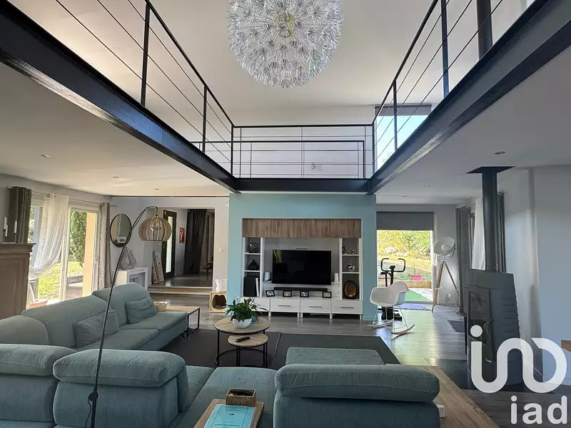 Maison, 240 m²