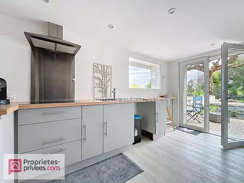 Maison, 384 m²