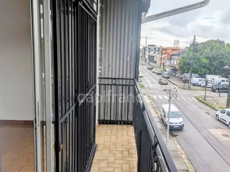 Immeuble, 247 m²