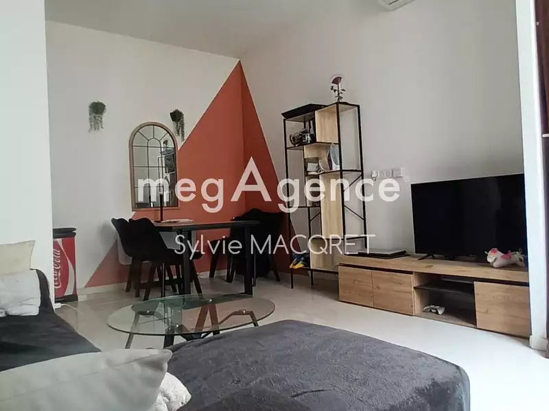 Maison, 77 m²