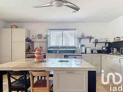 Maison, 250 m²